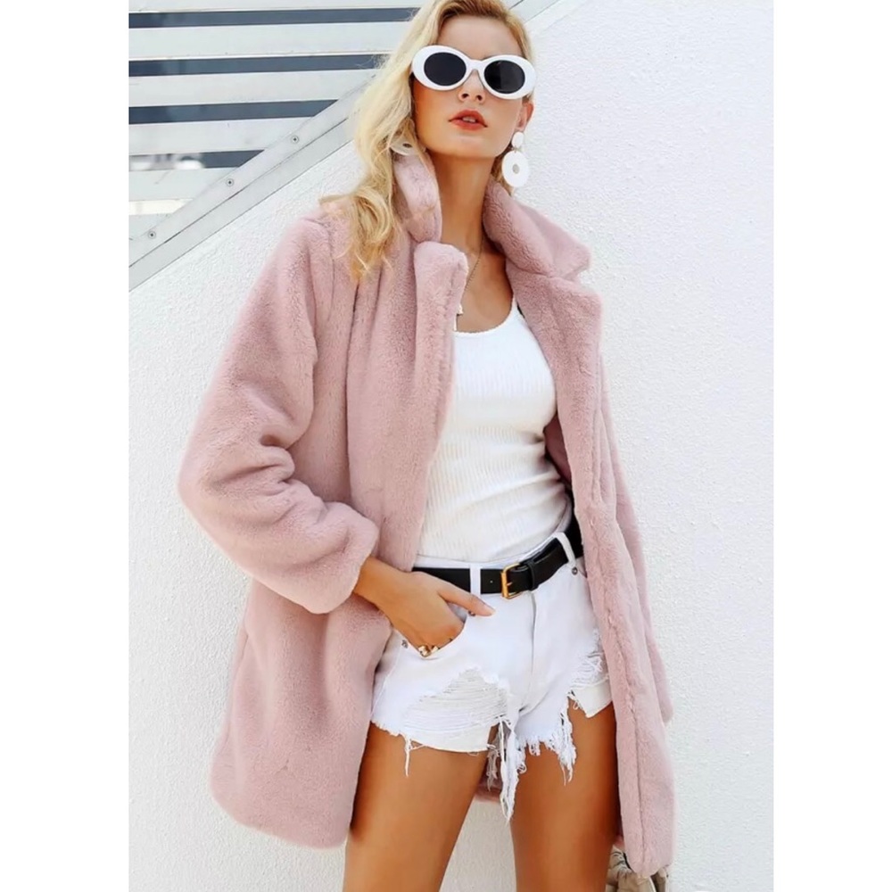 ✨Baby Pink Plush Faux Fur Coat✨ - Picture 5 of 8